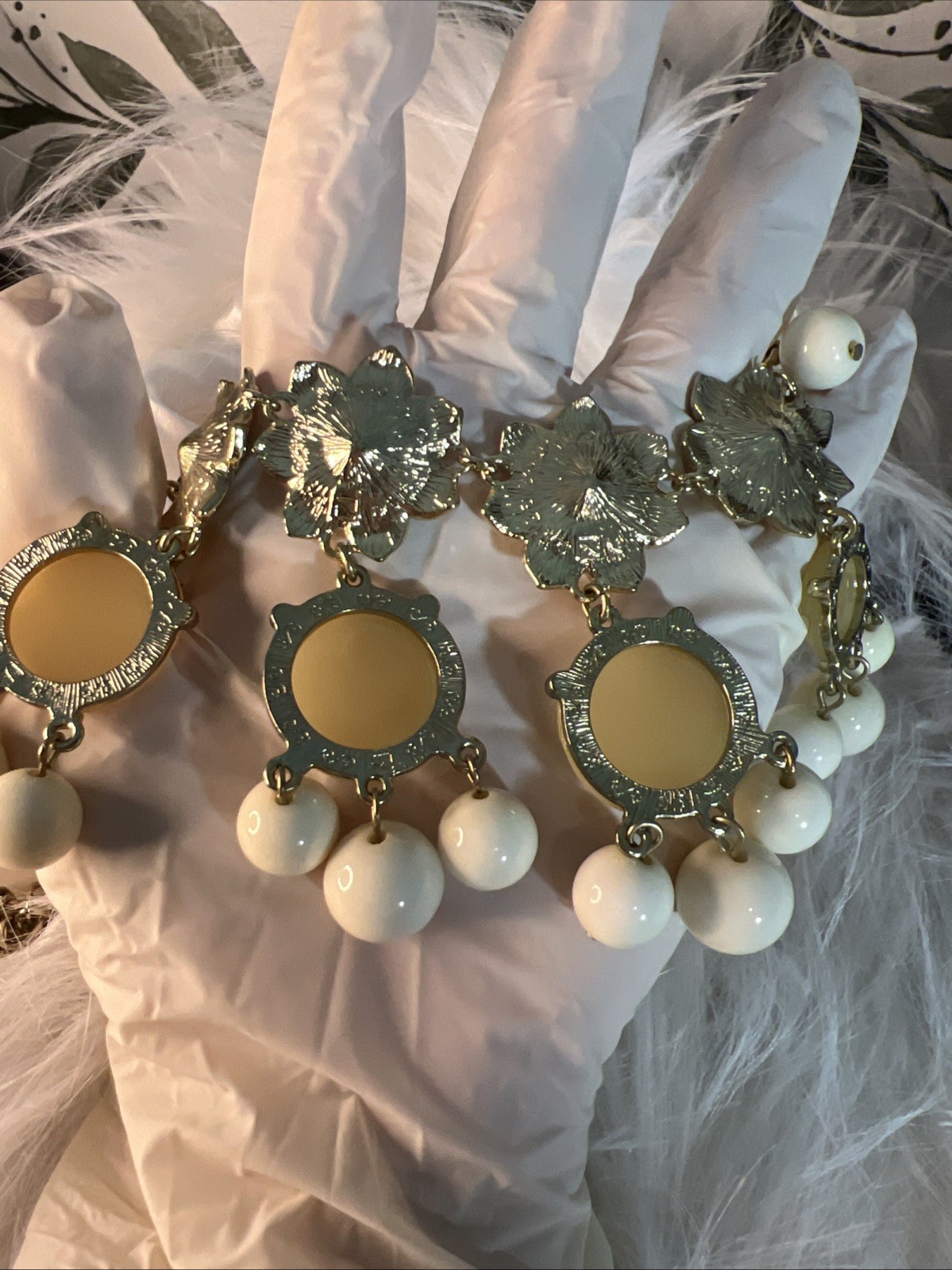 Stunning Vintage-inspired Floral Bubble Yellow Statement Necklace Elegant Prom