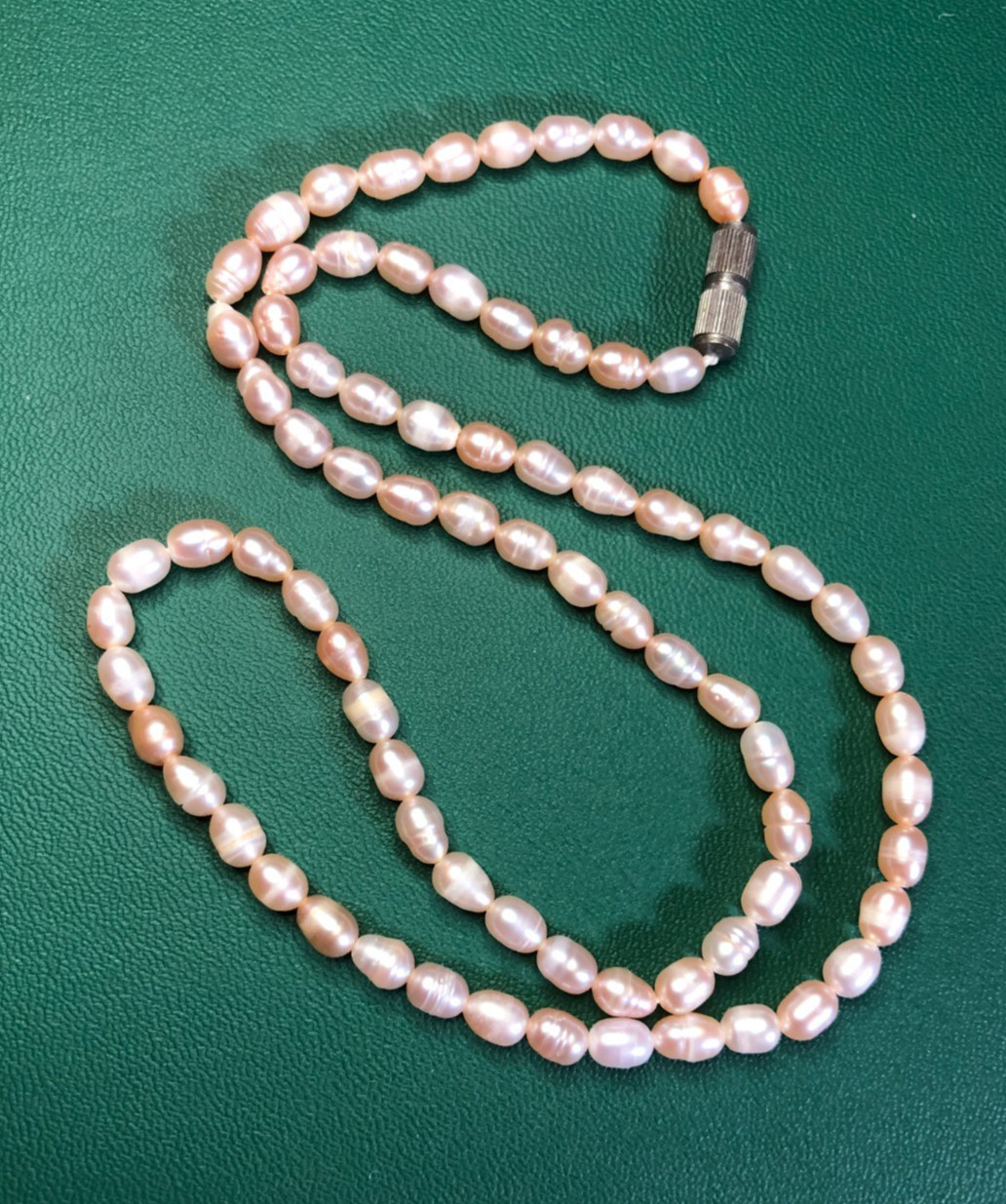 Vintage Blush Pink Genuine Cultured Pearl Strand Necklace Natural Color 16″ P20