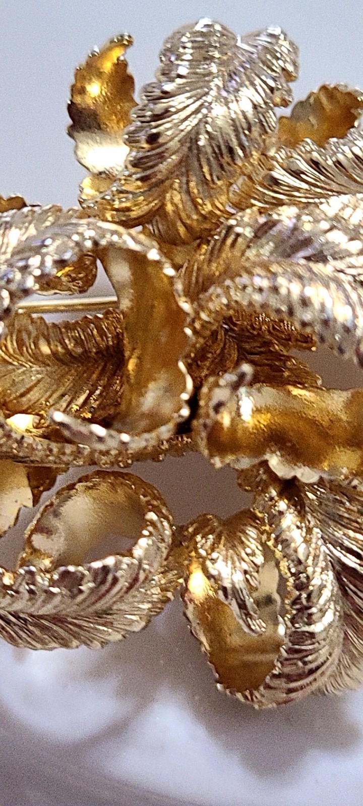 Grosse Signed Gold Tone Bow Leaf Nature Brooch Pin Women’s Fashion Jewelry