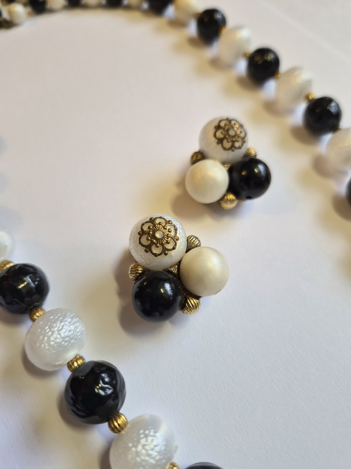 Vintage Tassel Necklace & Earrings Molded Plastic Beads Statement Retro Chunky
