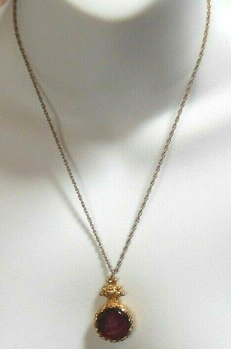 Vintage Unsigned Goldette Amethyst Intaglio Glass Pendant Necklace