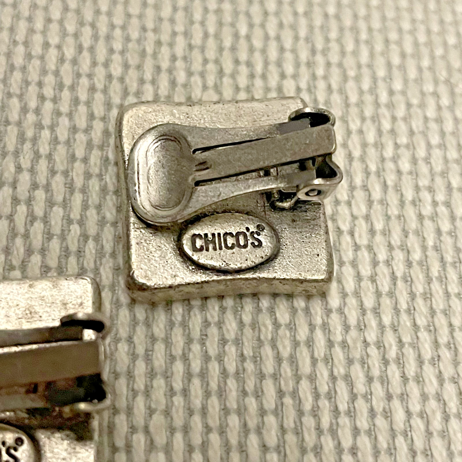 Vintage CHICO’S Hammered Silver & Brass 2 Tone Clip On Earrings