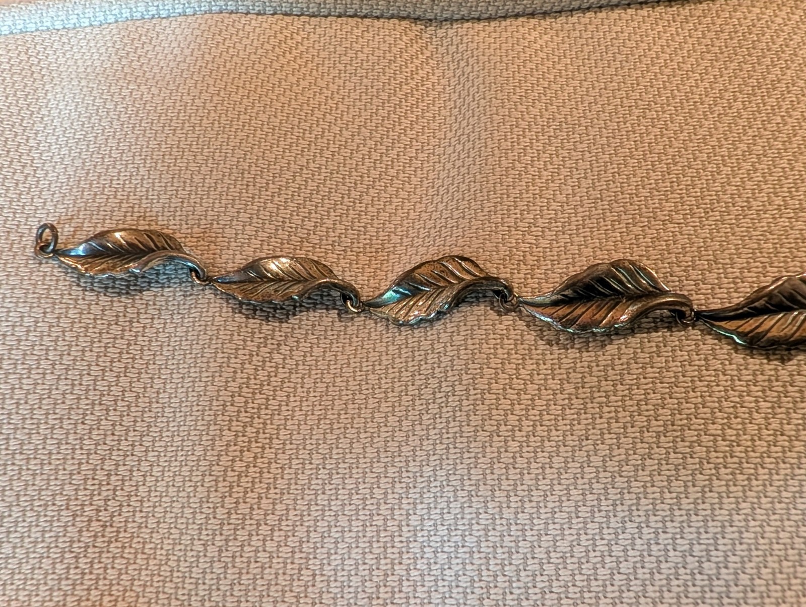 VINTAGE DANECRAFT STERLING SILVER LEAF NECKLACE, 16 GRAMS, SCRAP OR REPAIR