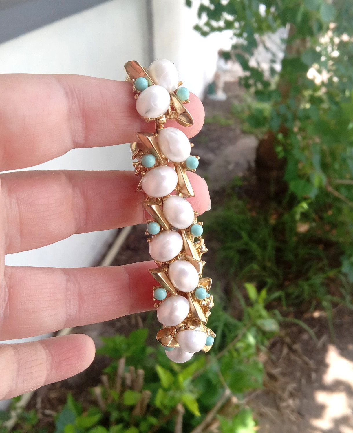 Crown Trifari Southhampton Faux Pearl and Turquoise Bracelet, EXCELLENT