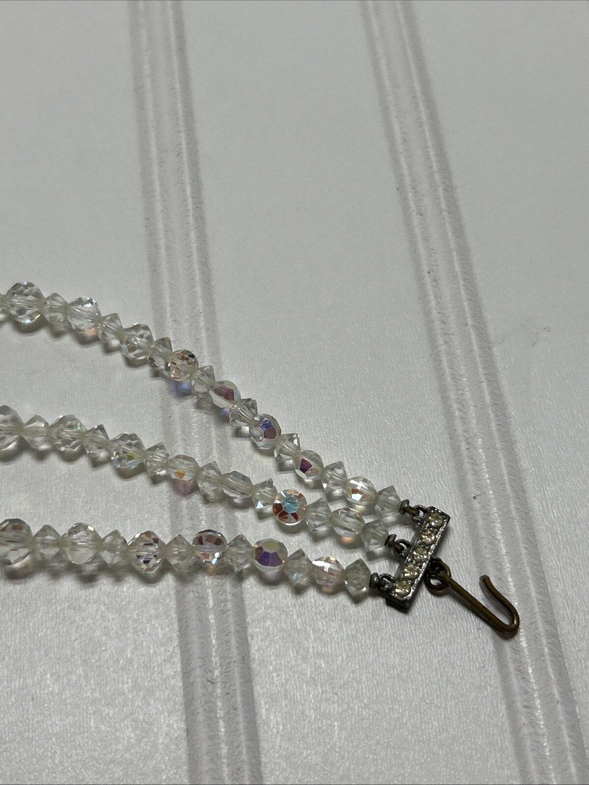 VINTAGE CLASSIC SILVER TONE AURORA BOREALIS CRYSTAL NECKLACE & BRACELET *