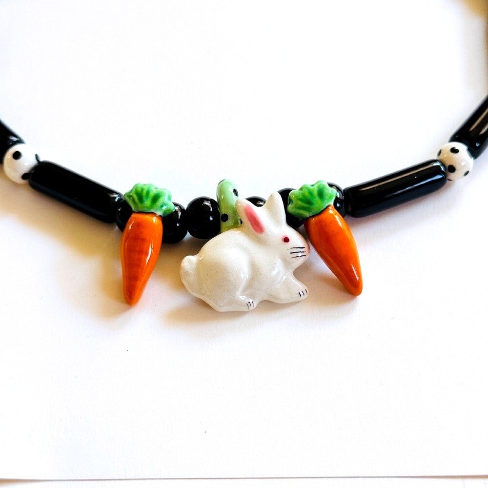 VTG Flying Colors white Rabbit Carrot necklace signed Ceramic Beads Artisan Fun