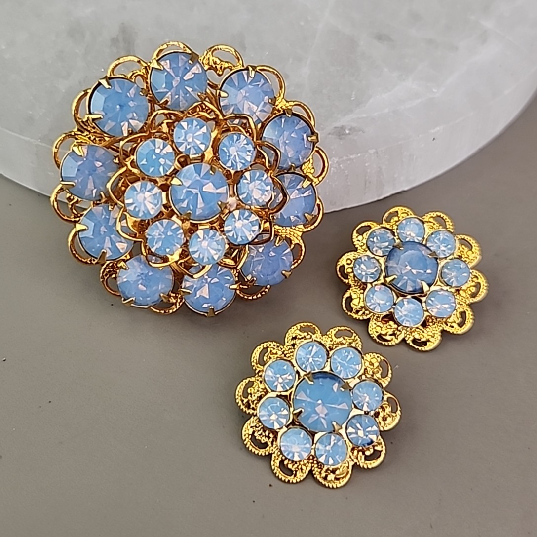 Rhinestone Flower Brooch Clip On Earrings Set Blue Opalite Round