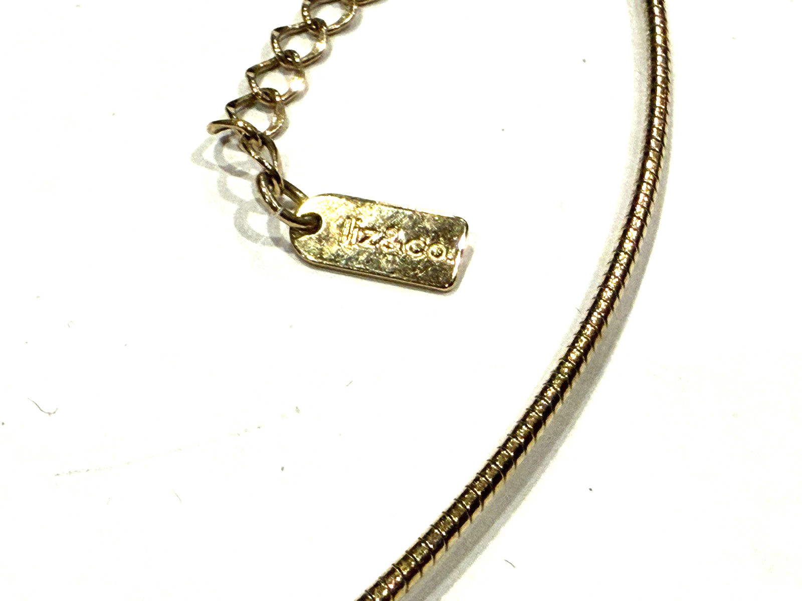 LIZ & CO. OMEGA SNAKE CHAIN CHOKER GOLD SLIDE SWIRL PENDANT Necklace 1980S EUC