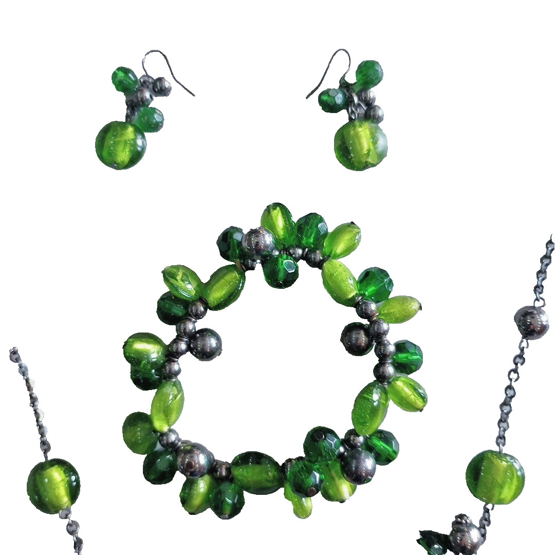 Vintage Green Beaded Necklace Bracelet And Earring Set Statement Piece, unsigned