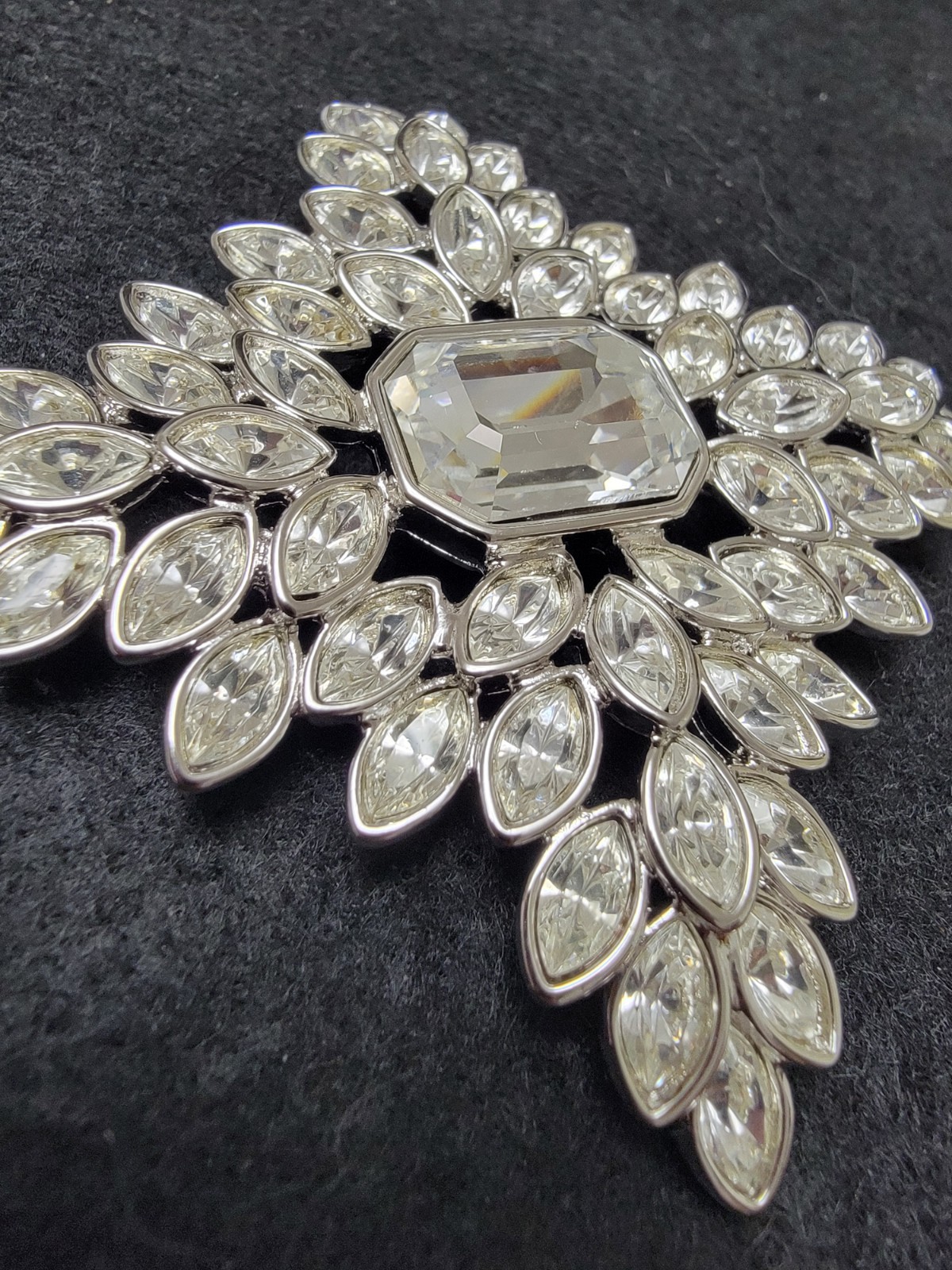 VTG 1960s Kenneth Jay Lane Oval Stamp Crystal Cruciform Brooch Jackie Kennedy