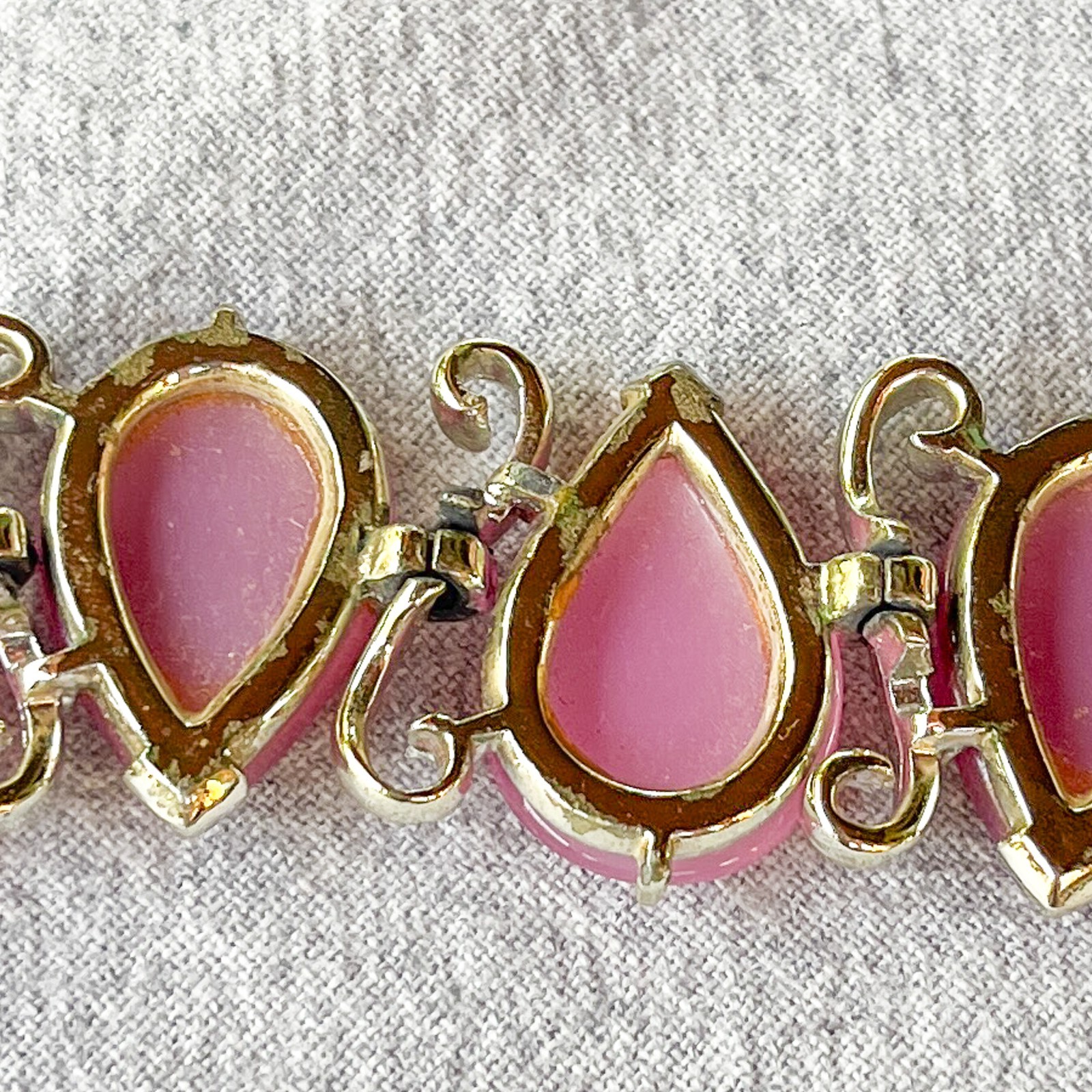 Vintage Pink Thermoset Bracelet Moonglow Atomic Mid Century Costume Jewelry