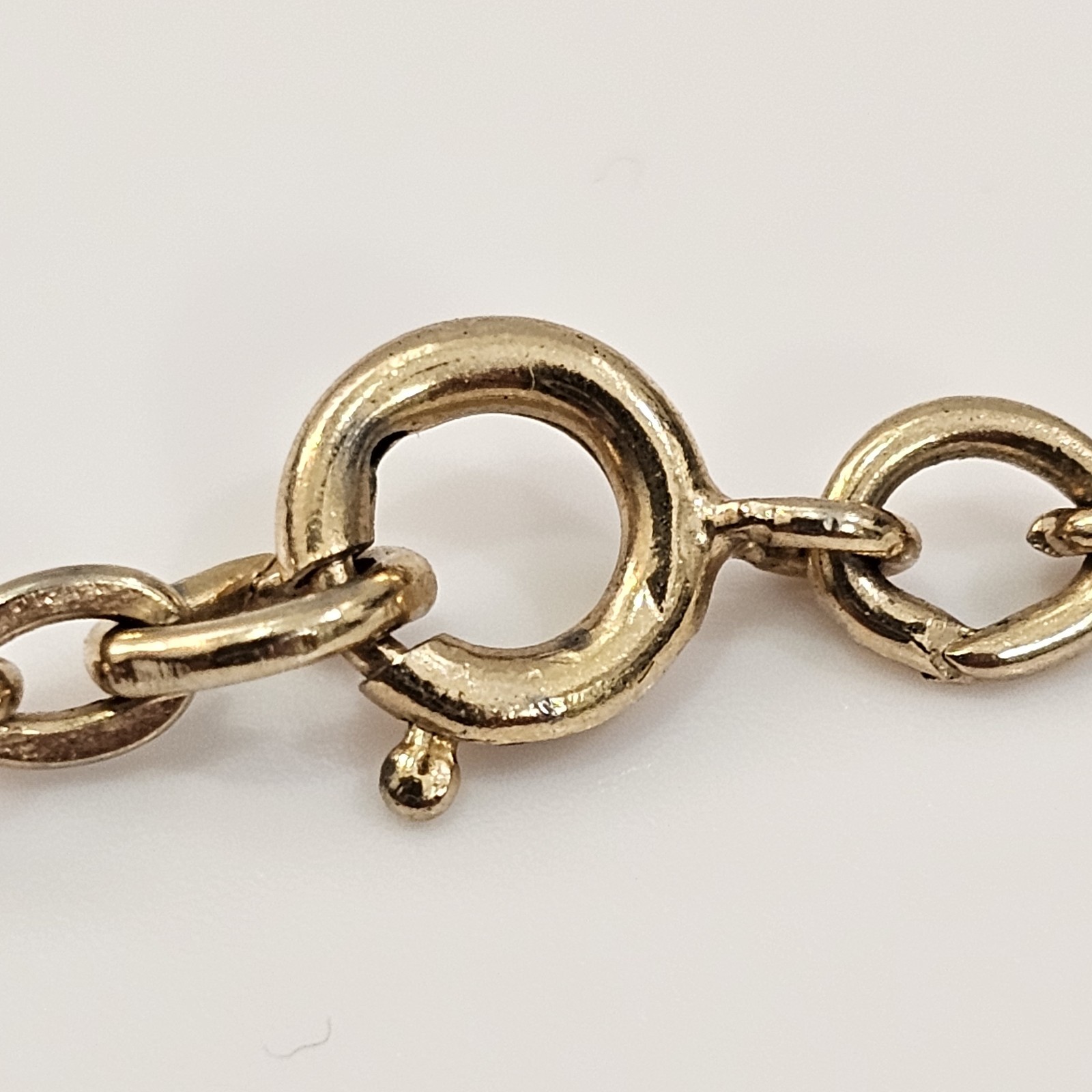 Vintage AVON 1975 Put On The Dog HOT DOG in Bun Pendant Charm Chain Necklace