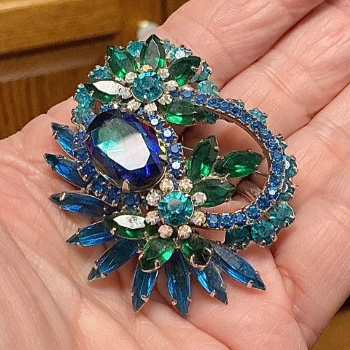 Vintage Juliana D & E Peacock Costume Jewelry Large Cupcake Brooch/Pin