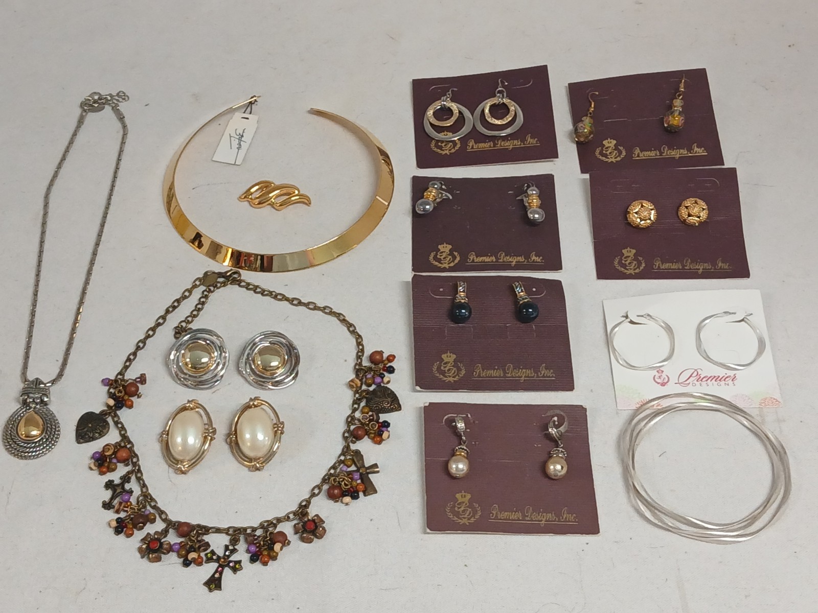 VTG Premier Designs Jewelry Lot Silver Gold Tone Necklaces Bracelets++ (#133)