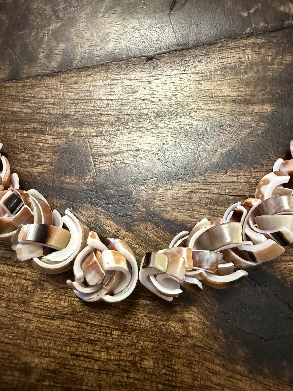 Striking Vintage Multicolor Shell Slice Hawaiian Necklace for Beach/Summer, 20”