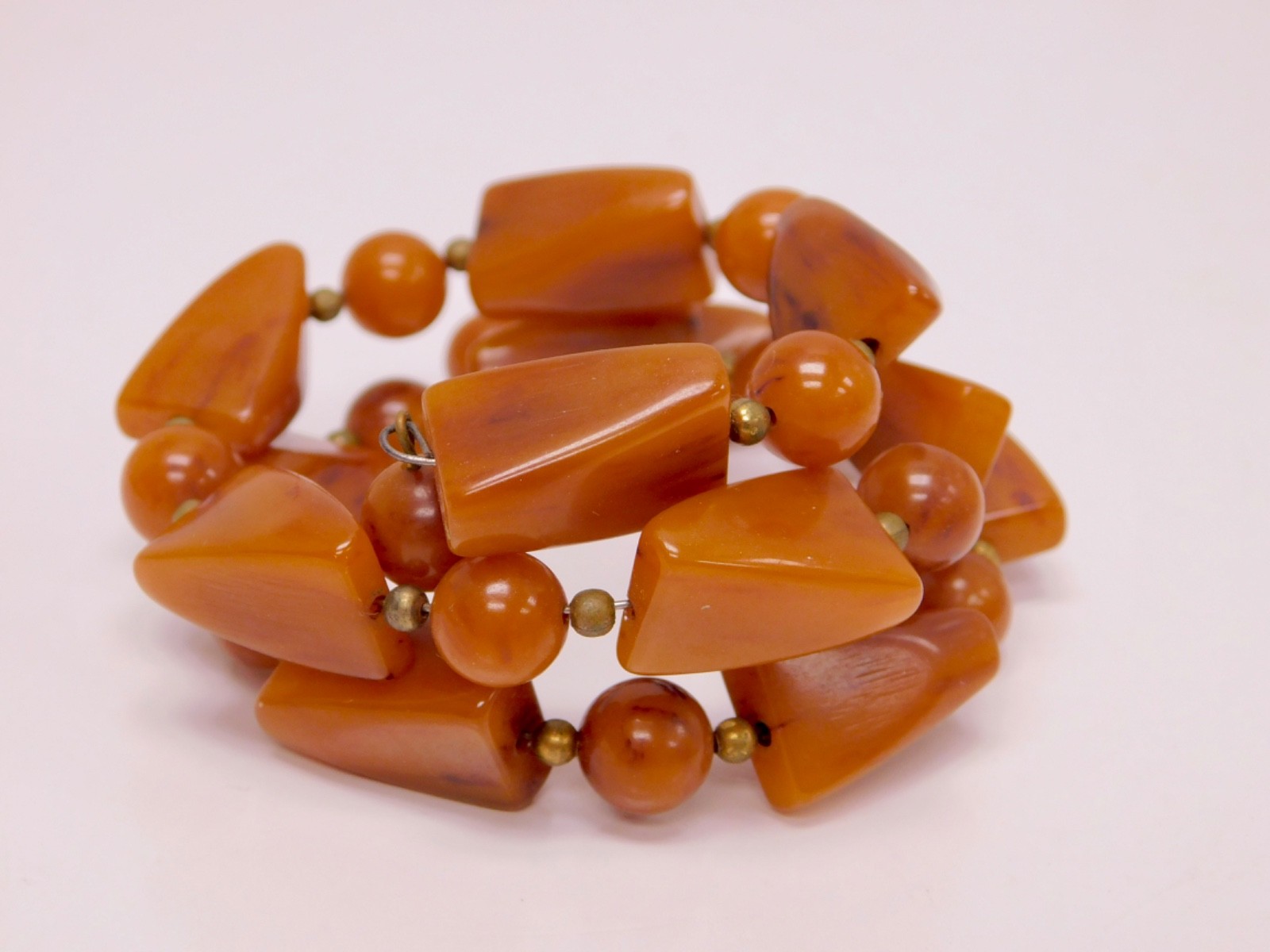 Vintage Bakelite Coil Wire Wrap Golden Brown Bead Bracelet