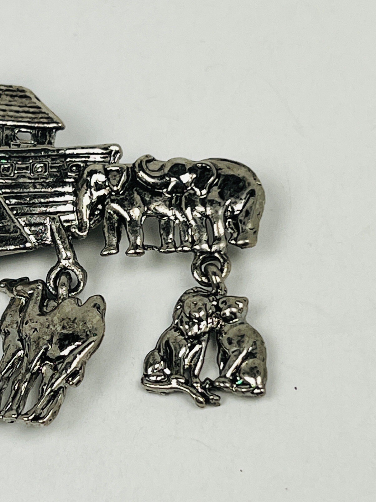 Vintage Silver Tone Large Noah’s Ark Charm Dangle Pin Brooch Animals