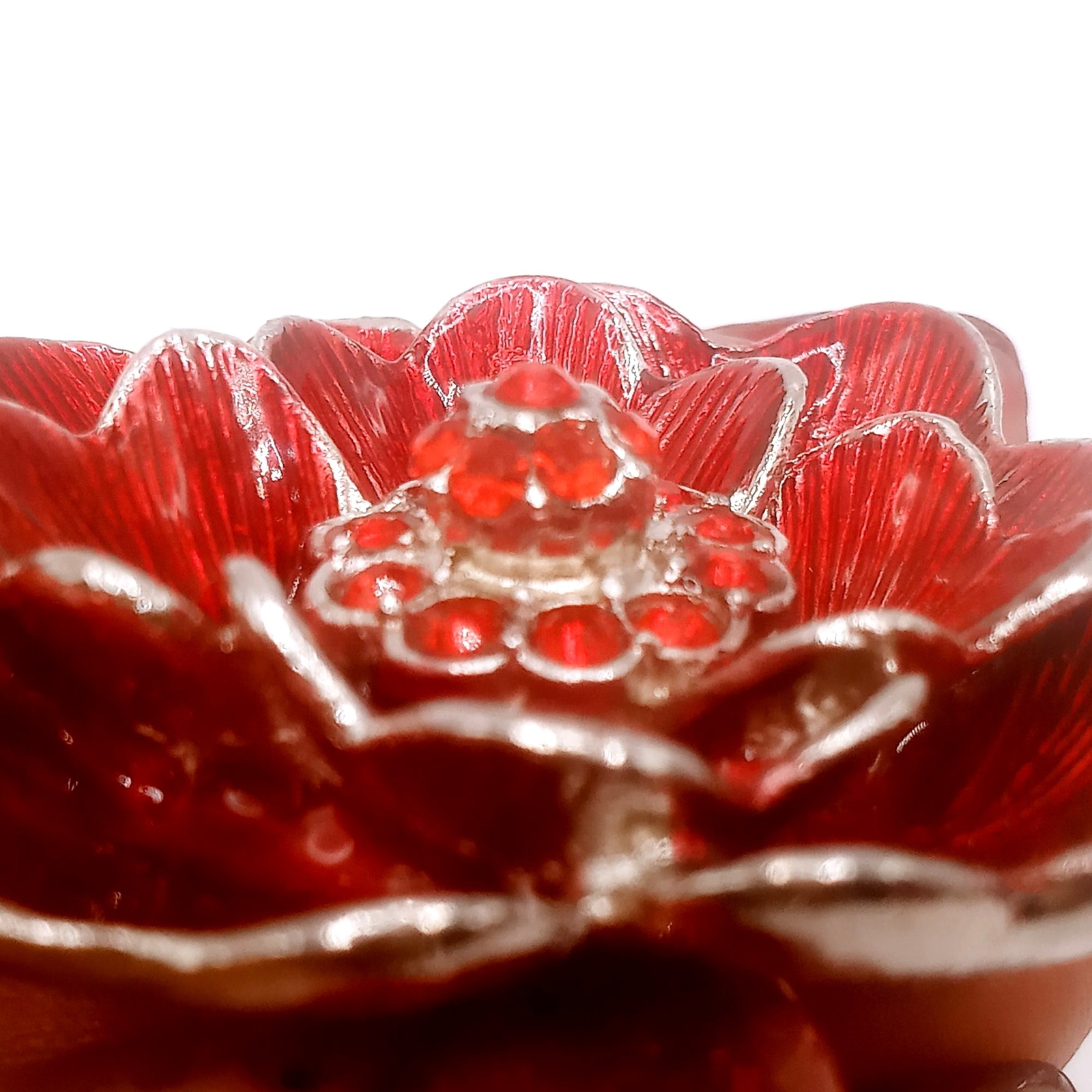Vintage Brooch Floral Silver-tone Metal Alloy Red Enamel Rhinestone 2″ Diameter