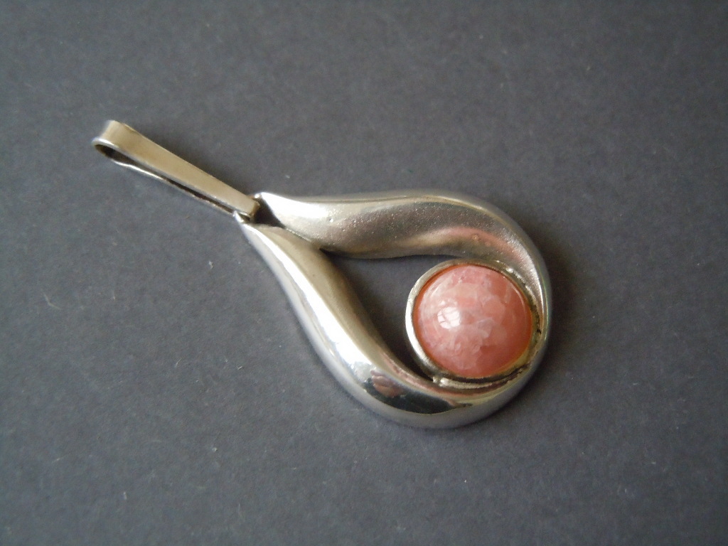 835 Silver Pendant Drop Shape with Rhodochrosite Hemisphere 7.2 g / 4.5 x 2.1 cm