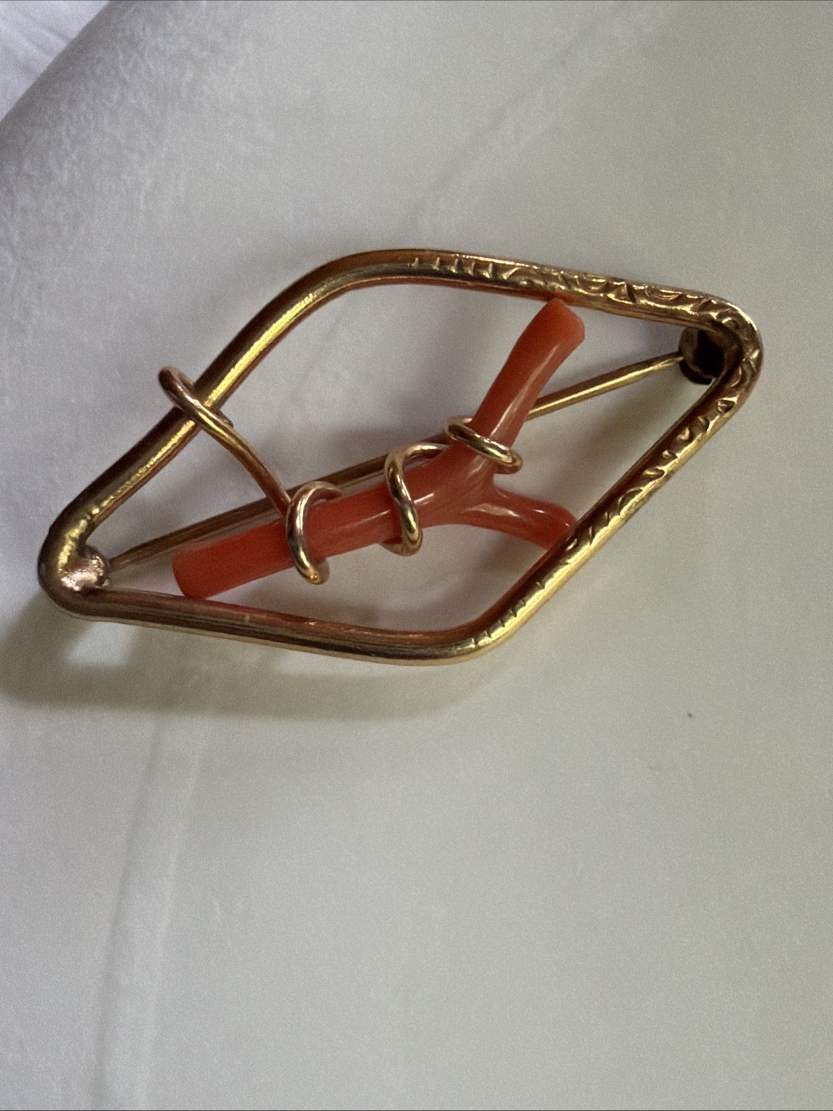 Vintage Stamp Uncas 1/20th 12k Gold Fill Coral Branch Interwoven Scroll Work