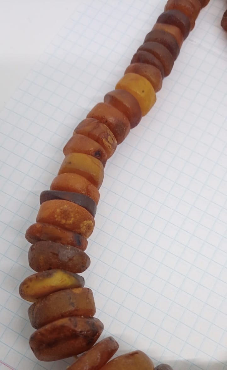老琥珀 NATURAL BALTIC AMBER EGG BUTTERSCOTCH YOLK BIG OLD NECKLACE 182 GR