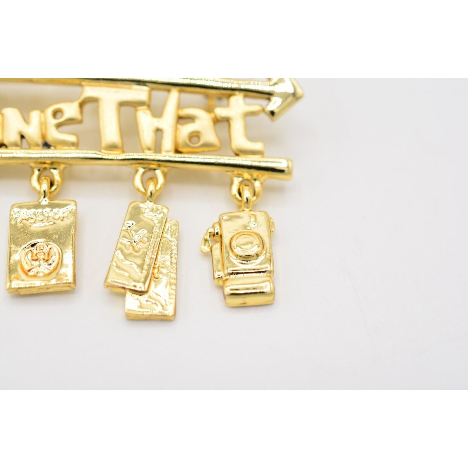 Danecraft Vintage Been There Done That Pin Brooch Travel Gold NOS 1980s BinA5