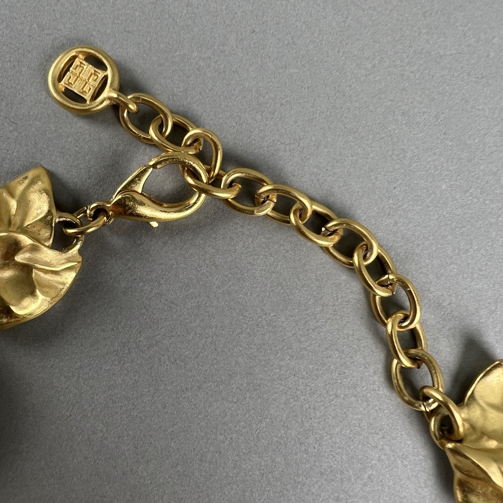 Vintage Givenchy Necklace Rose Leaves Gold Tone q3z