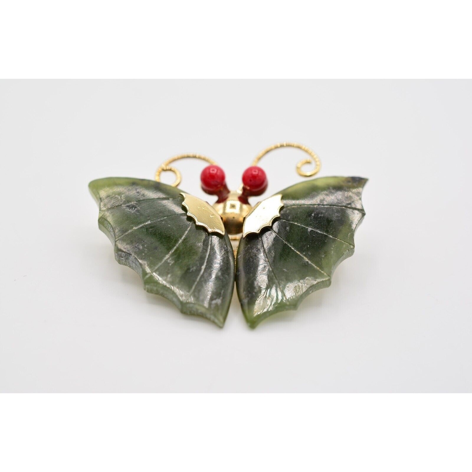 Vintage Butterfly Pin Brooch Green Cabochon Faux Jade Gold Tone 1970s BinAQ