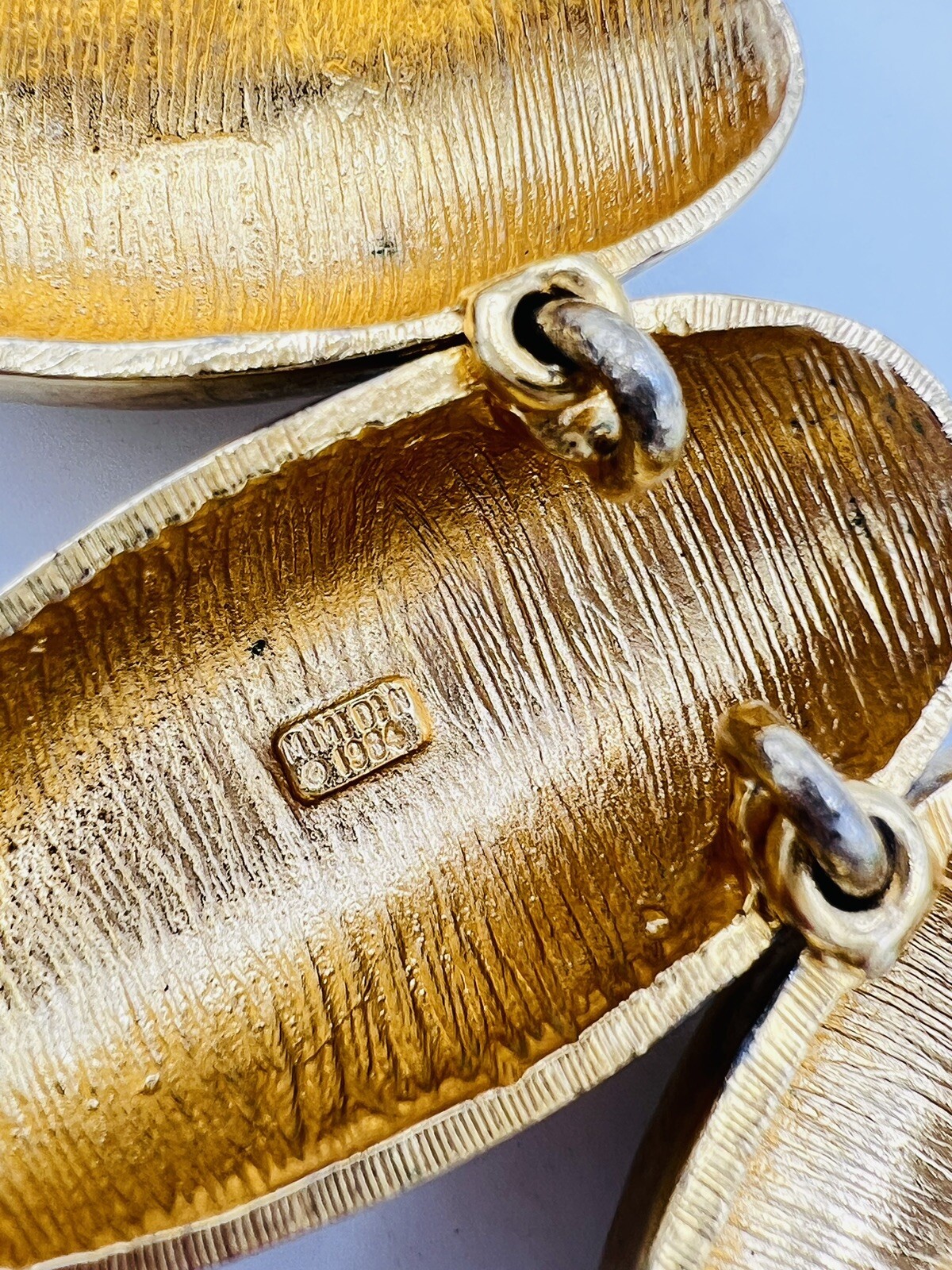 Designer Mimi Di Niscemi 1984 Gold Tone Faux Pearl Runway Necklace