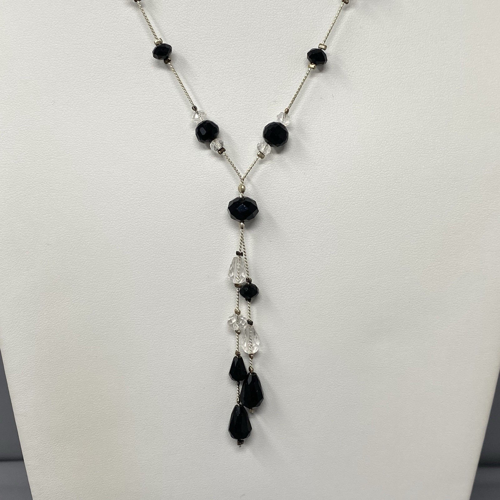 Glass Bead Necklace Black Clear Station Lariat Silver Tone Chain Collar 20″
