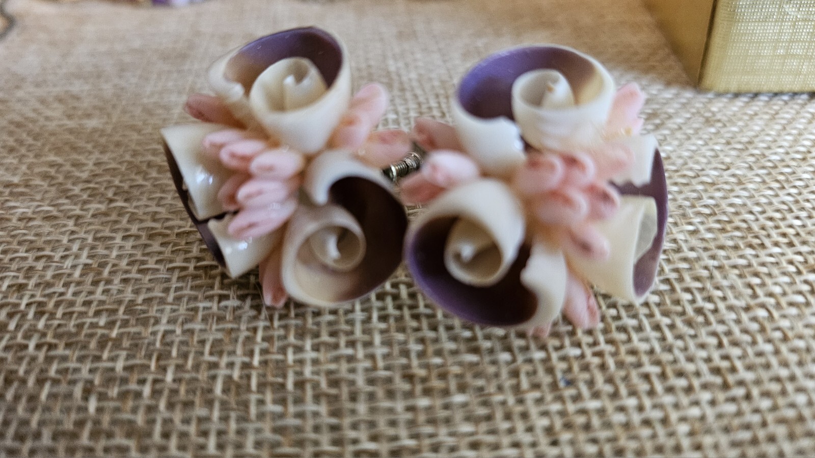 Vtg. Handmade Tropical Sea Shell, Art Bouquet Screw Back Earrings, Beach Ware