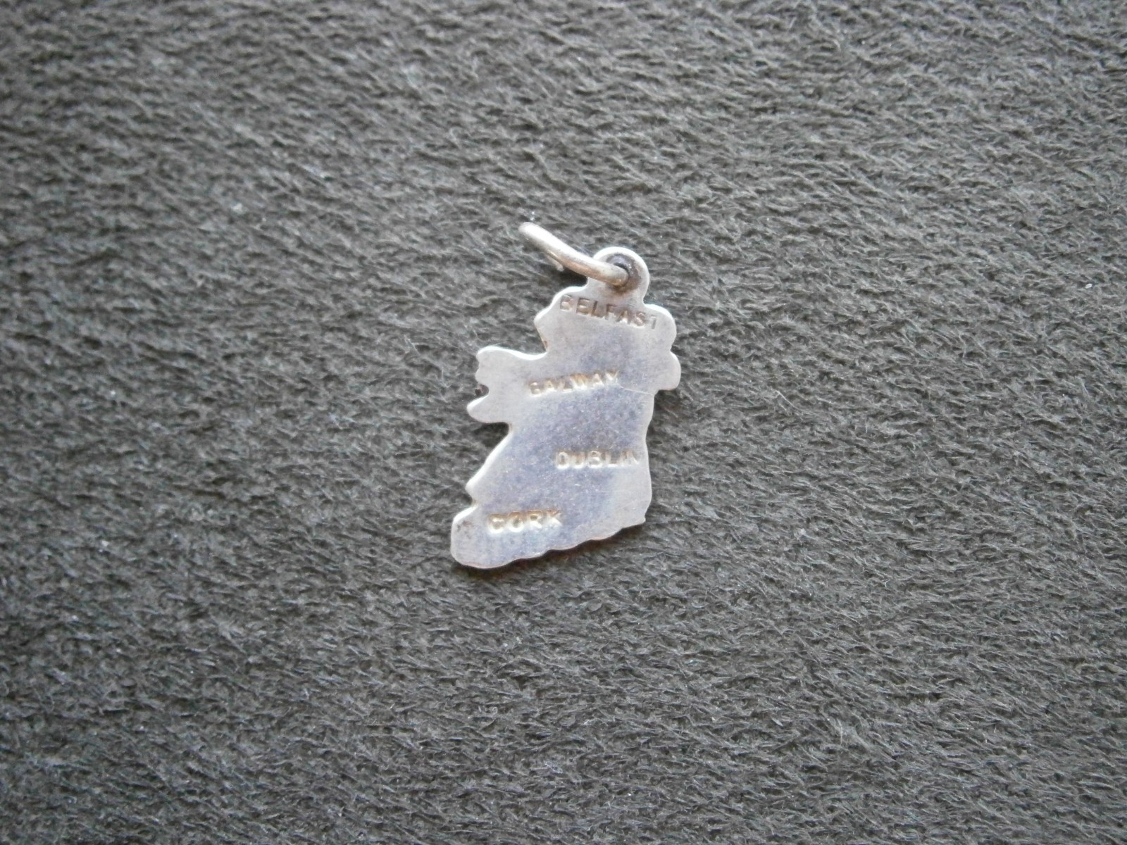 Ireland Outline Map with Towns Vintage Sterling Silver Travel Bracelet Charm 1g