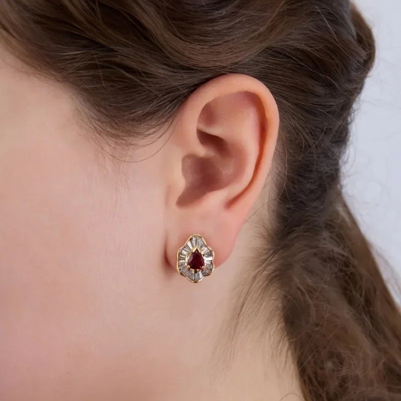 Elegant White Zircon Vintage Gemstone Earrings for Women – Gorgeous & Shiny