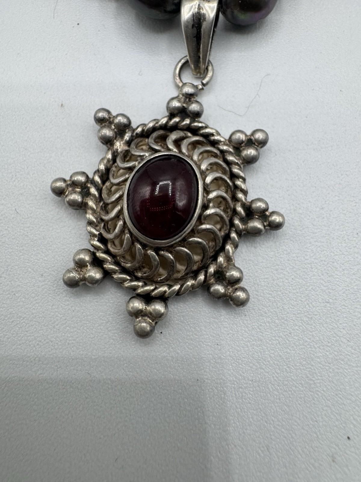 VTG Sterling Silver Colored Fresh Water Pearls necklace W/Silver Pendant Marked