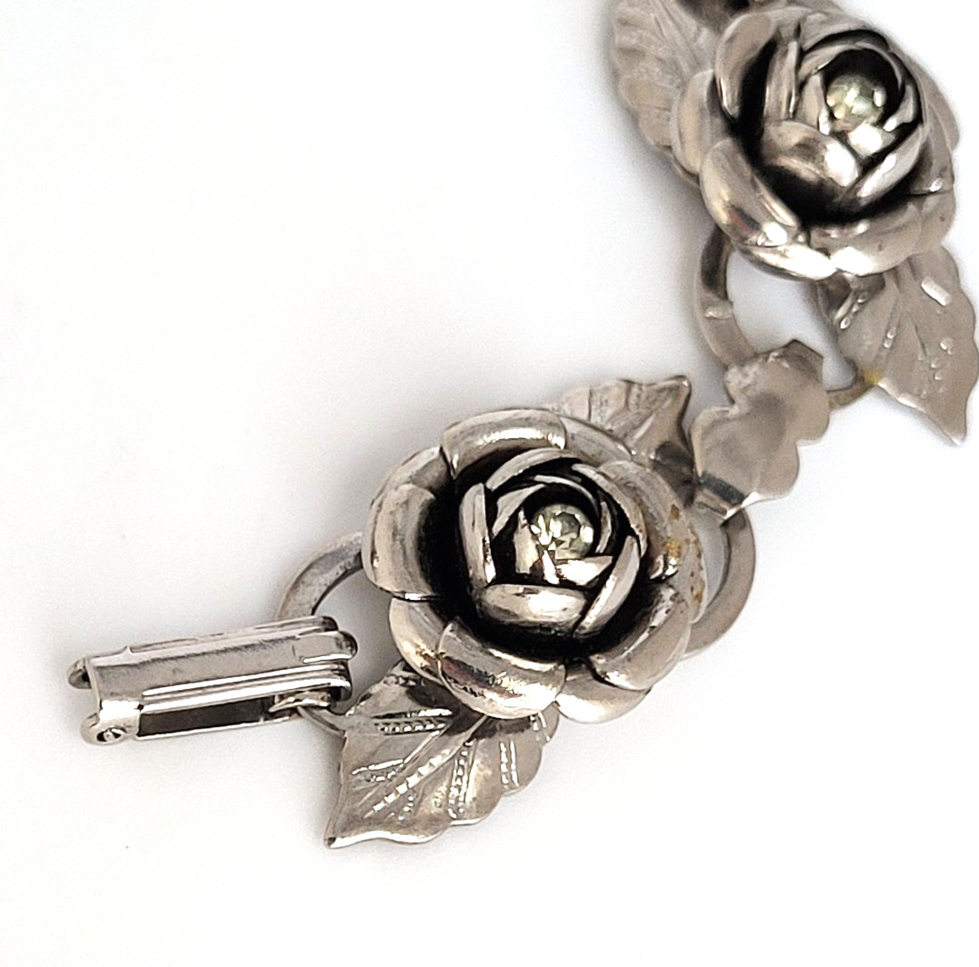 Vintage 3D Rose Linked Chain Bracelet Rhinestone center Stainless Steel 7.25″