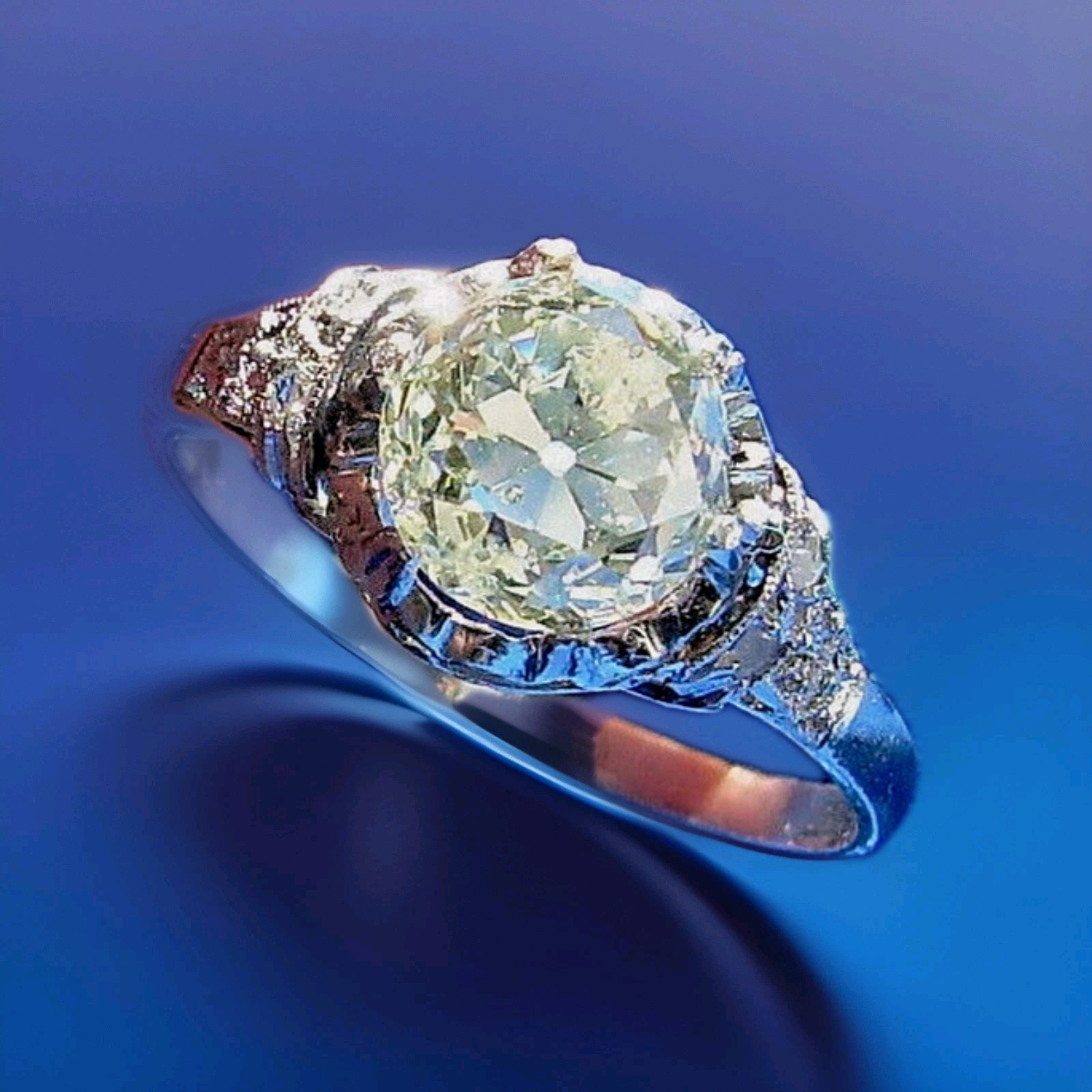 Original EARTH MINED DIAMOND Cushion cut Deco Engagement Ring PLATINUM Solitare