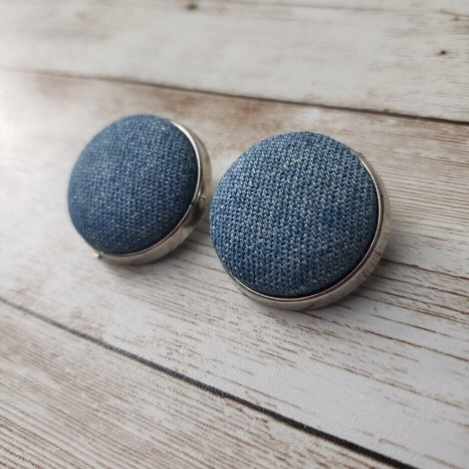 Vintage Clip On Earrings Blue Demin? Circle Silver Tone Button Style 1 & 1/8″