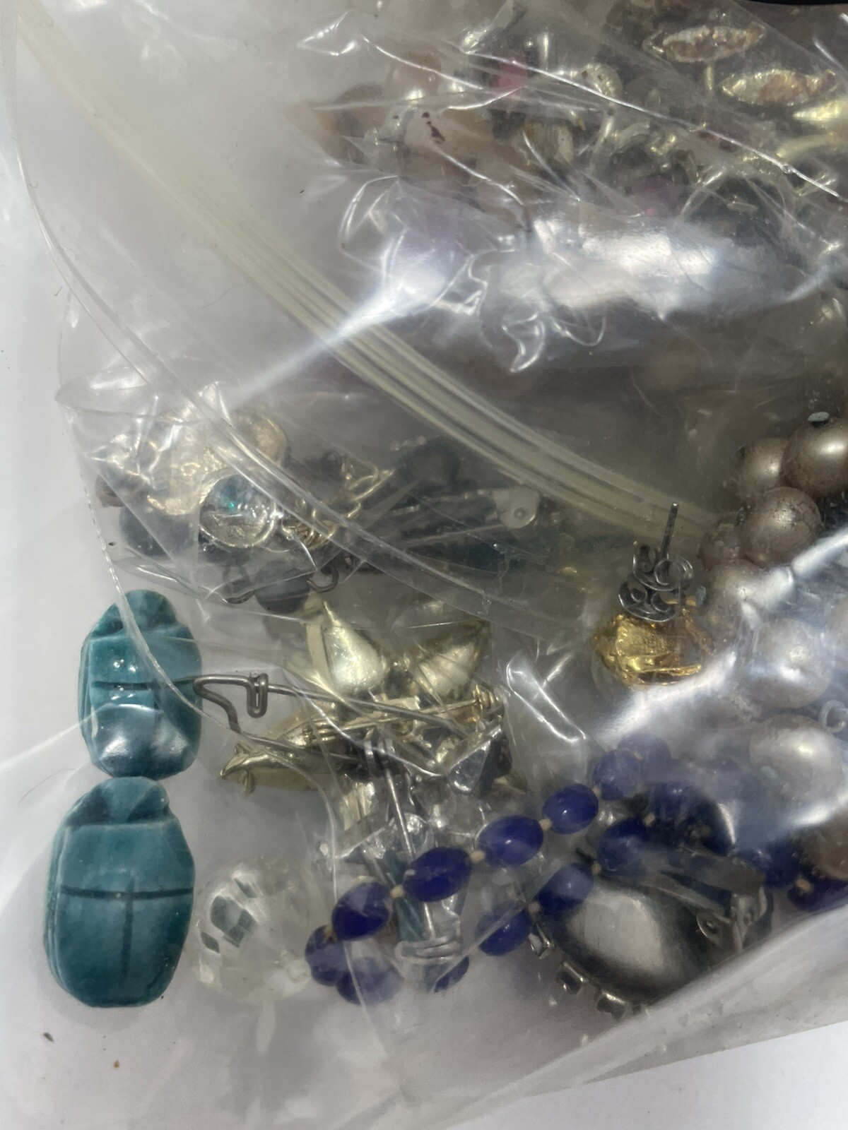 1 LB Lot Grab Bag Vintage/Modern Junk Or Broken Jewelry For Craft/Repair/Upcycle