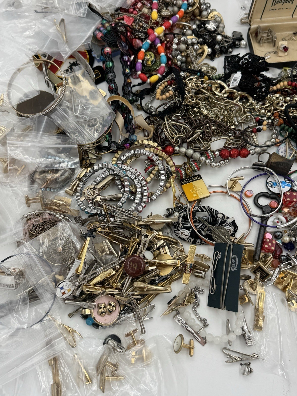 10 Lbs Vintage To Now Jewelry Lot Costume Estate Unsearched Watches Cuff Links
