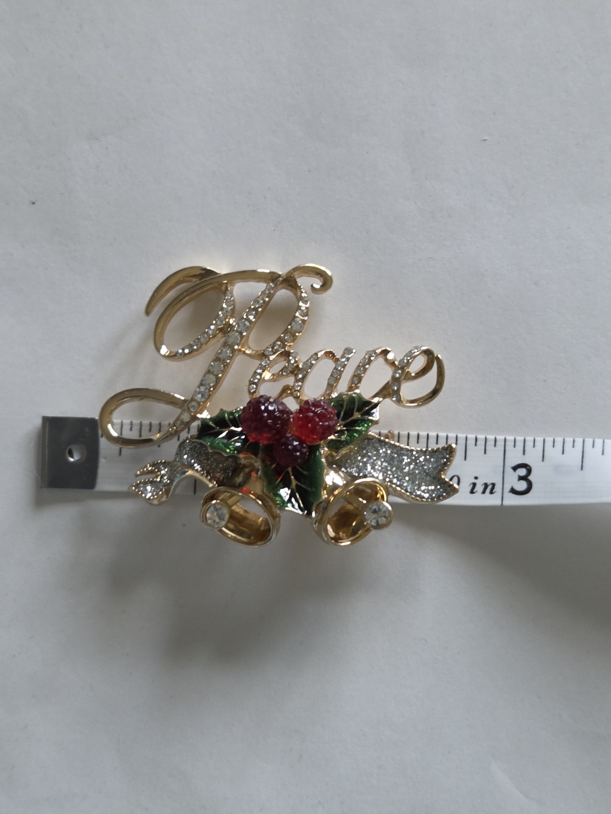 Vtg Napier Crystal ‘Peace’ with Holly Brooch in Box