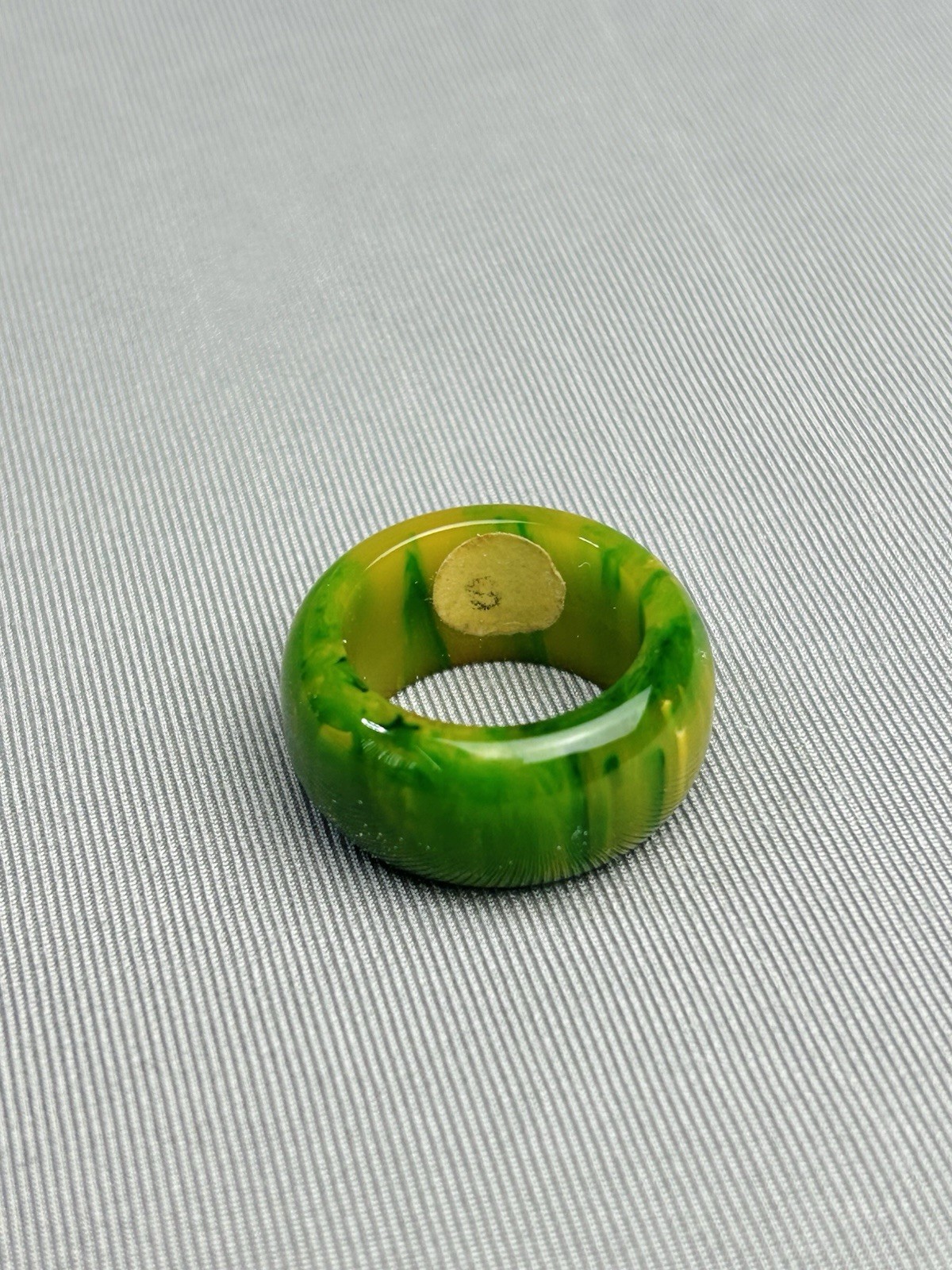 Bakelite Size 6.5 Vintage Green Marbled Chunky Ring