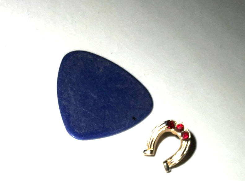 Antique Victorian 10K Solid Gold & Garnet Horseshoe Lapel Pin / Tie Tack Mint