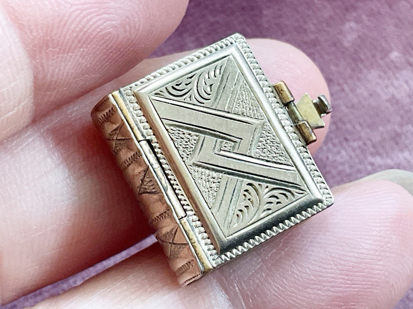 Antique Victorian Gold Filled BOOK Locket Charm Pendant 4 Pages Etched Design