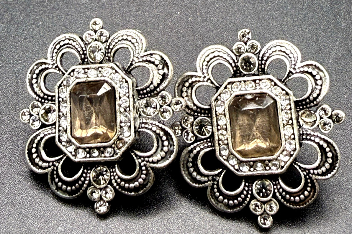 Vintage AVON 1″ Art Deco Style Silver Tone Pierced Rhinestone Earrings
