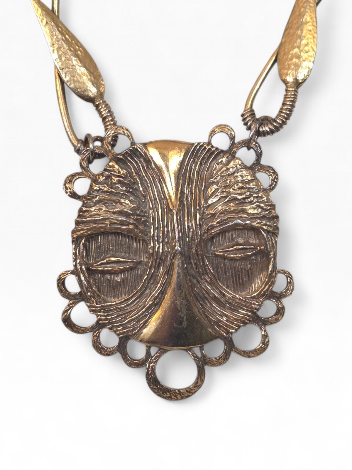 VINTAGE LARRY VRBA FOR CASTLECLIFF PRIMITIVE TRIBAL FACE PENDANT NECKLACE
