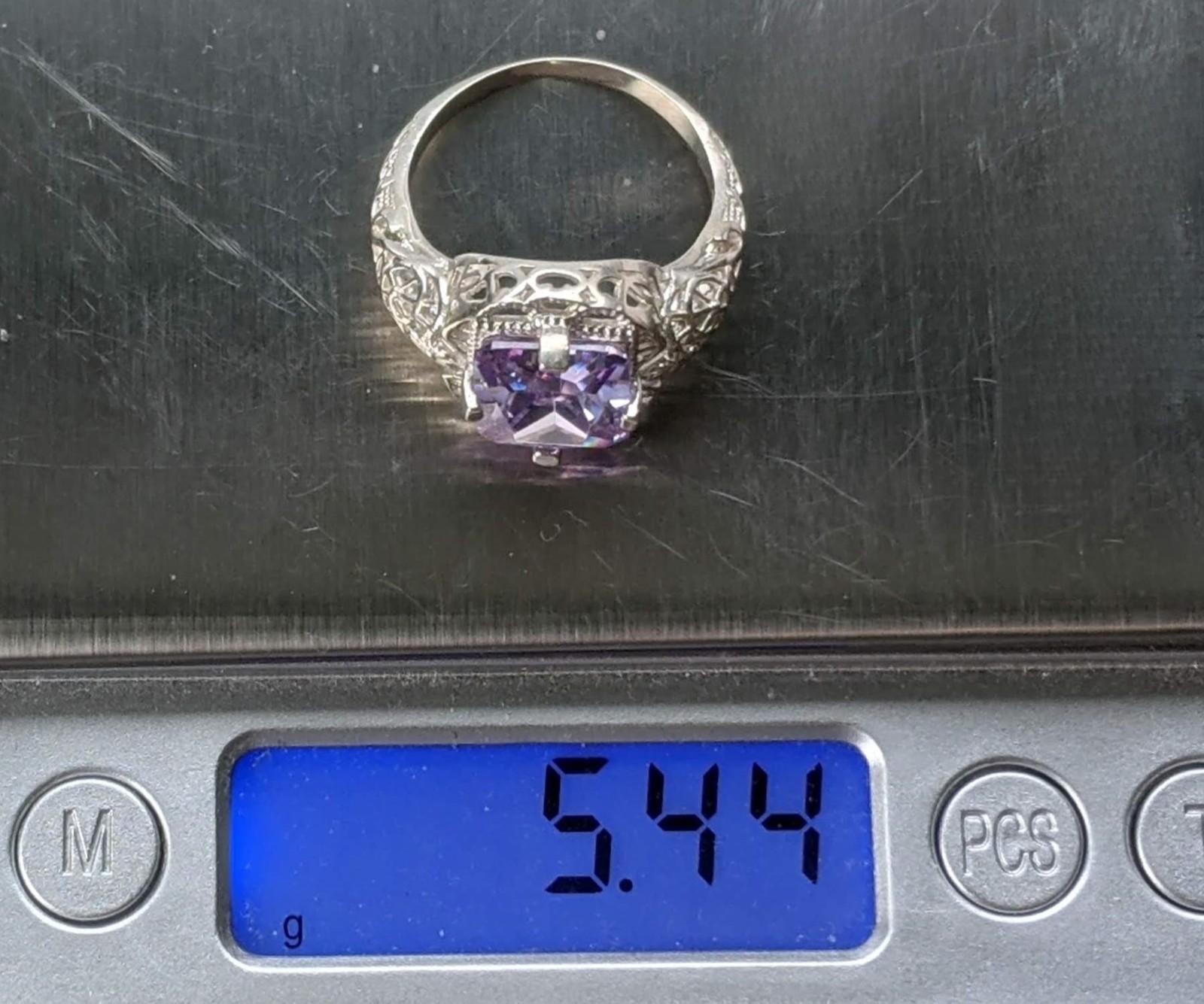 Vintage ring sterling silver 925 Size 9.5 Weight 5.44 g. Amethyst.