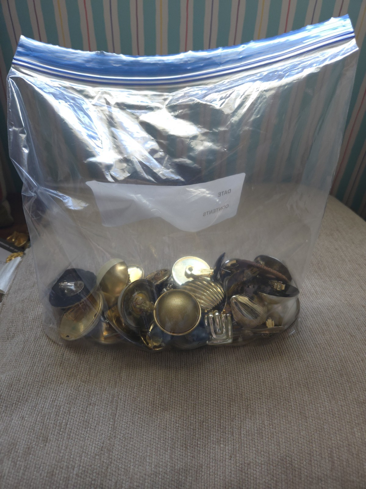 Women’s 80’s Retro Clip-On Earrings Mixed Lot 20 Pairs Multicolor Mixed Metal