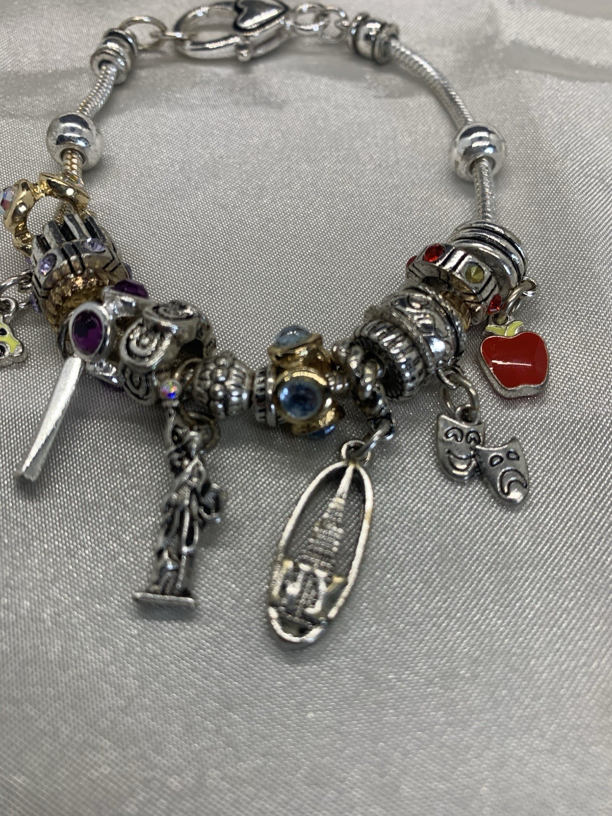 New York Icon Silver Tone Heart Clasp Snake Chain Rhinestone Charm Bracelet