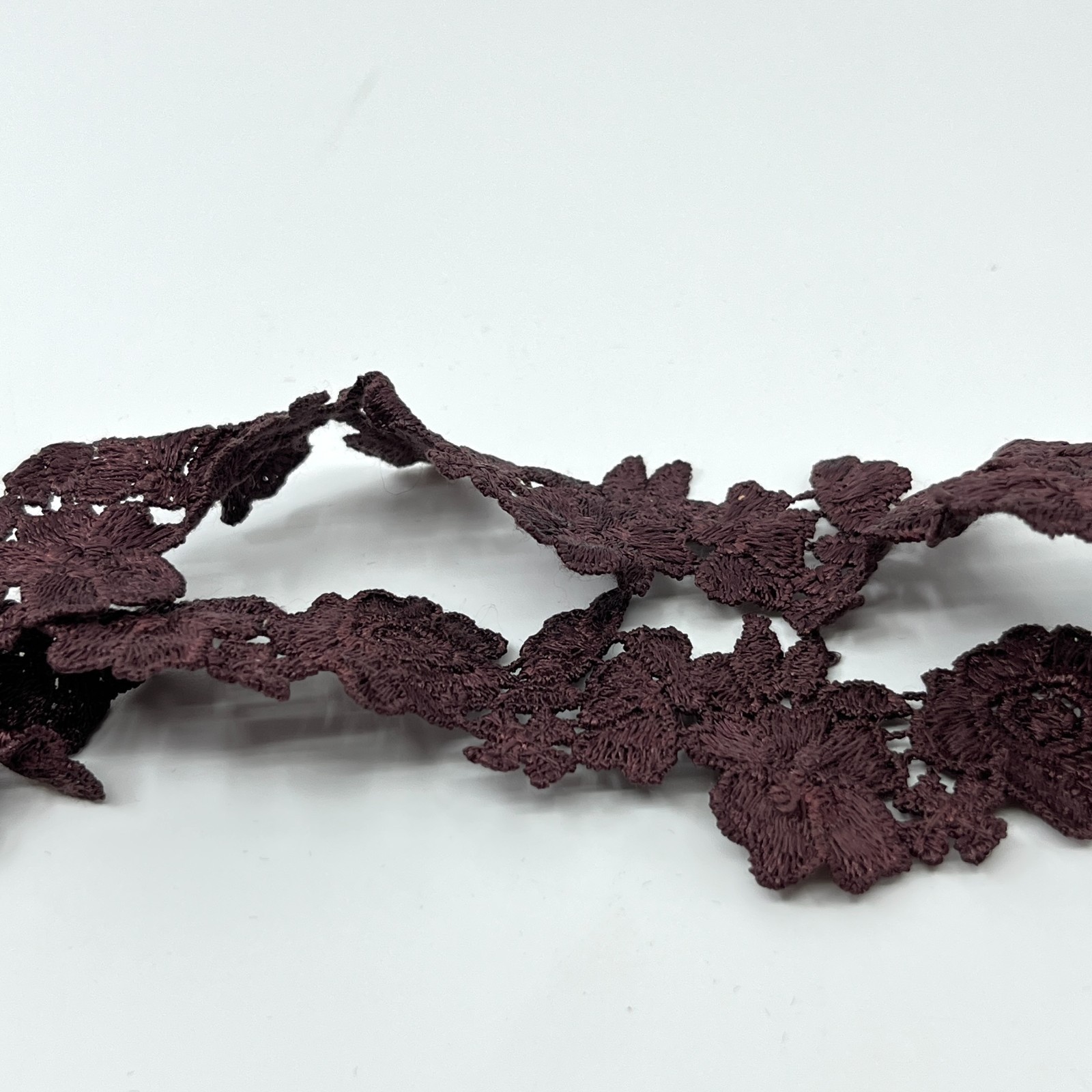 Vintage Retro Dark Burgundy Lace Rose Floral Choker Necklace Gold Tone Jewelry