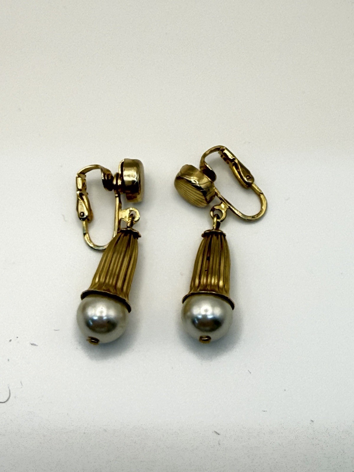 Lg Vintage Gold Tone Faux Pearl Floral Brooch & Matching Earrings Corsage Style